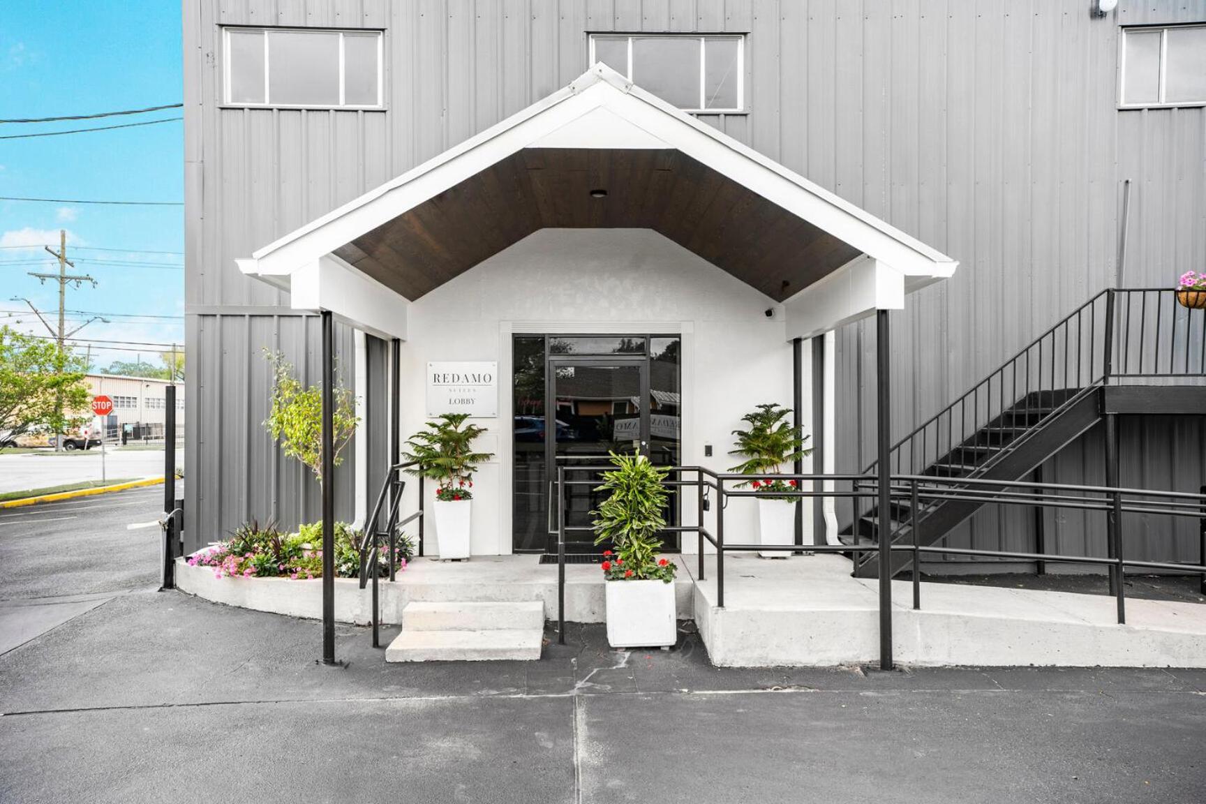 Redamo Suites Jefferson Exterior photo